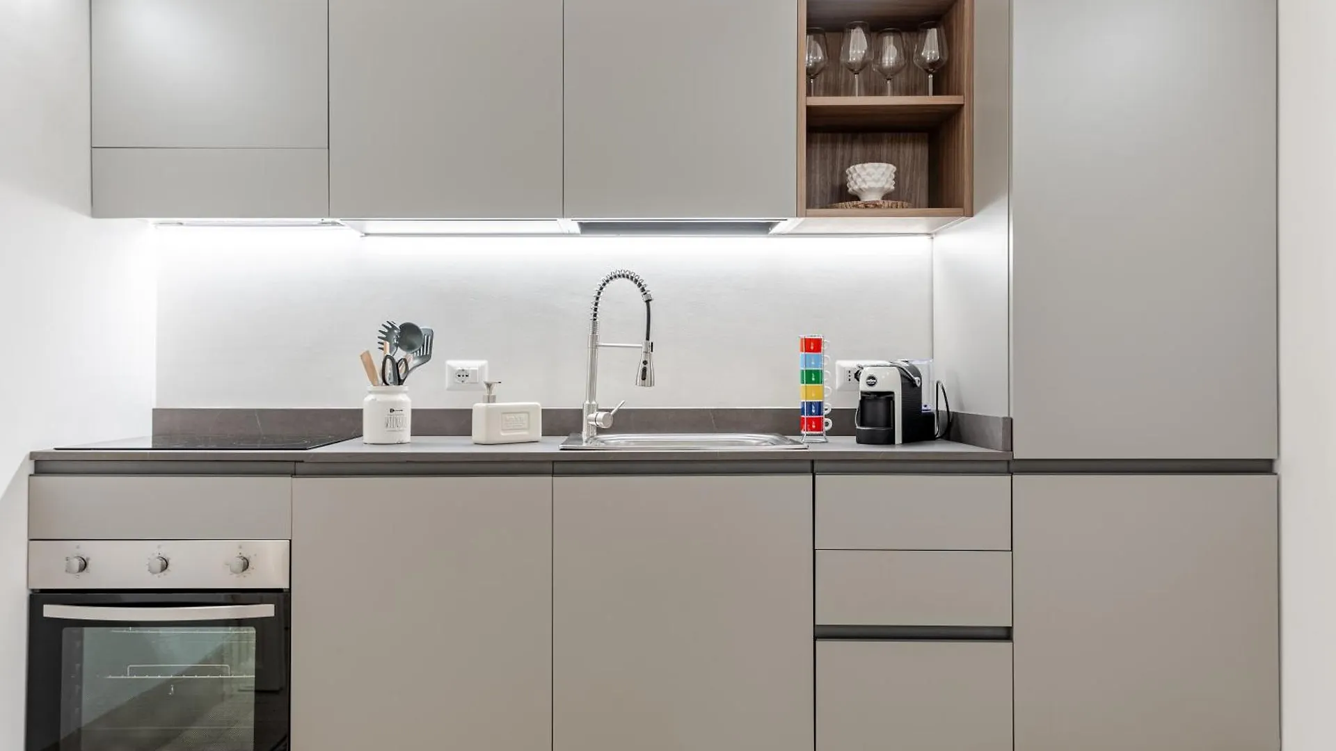 Zahir Suite Apartment 巴勒莫 0*,